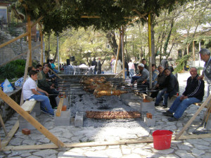 Αρνι στη σουβλα